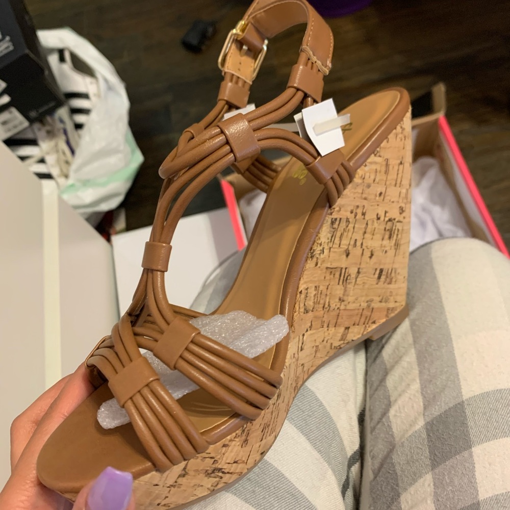 Tan Wedges